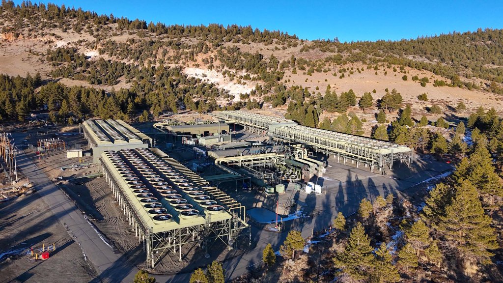 Casa Diablo Geothermal Facility, Long Valley Caldera, California (Erik Olsen)
